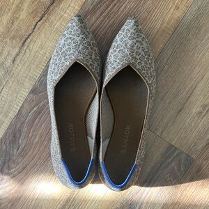 Rothy's Leopard Print pointed flats. Size 9.5
